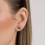 Cargar imagen en el visor de la galería, Aretes One Tri-Star Oro 18k
